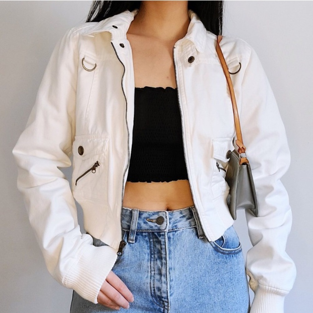 Finesse White Bomber Jacket / Puffer